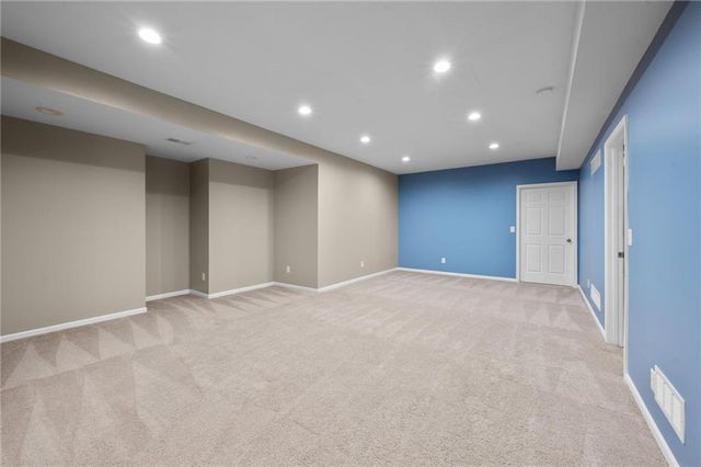 15015 W 74 Street, Shawnee, KS 66216