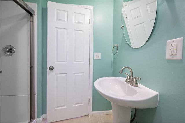15015 W 74 Street, Shawnee, KS 66216
