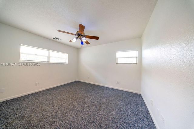 919 S Lakeside Place, Lantana, FL 33462