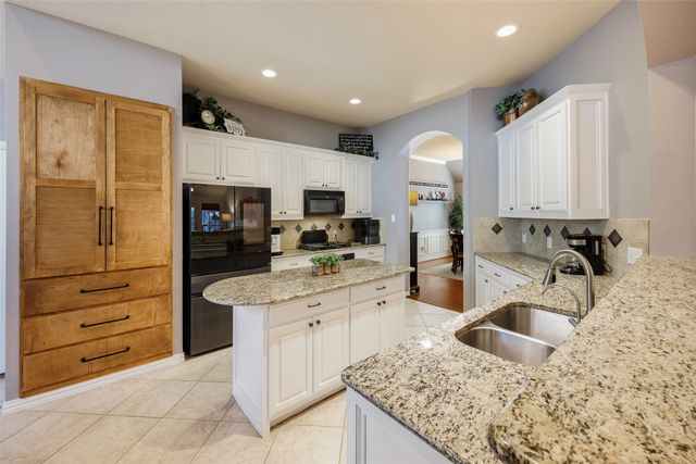 2801 Pioneer Drive, Melissa, TX 75454