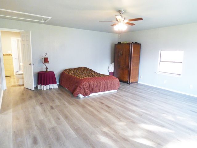142 County Road 1591 Road, Alvord, TX 76225