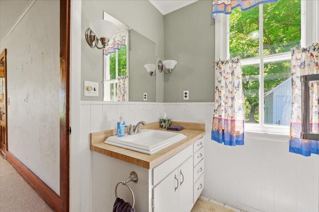 8040 Thayer Road, Mount Vernon, OH 43050