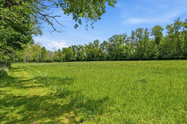 8040 Thayer Road, Mount Vernon, OH 43050