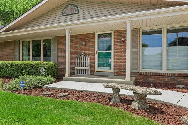 5442 Gallant Fox LANE, Racine, WI 53402