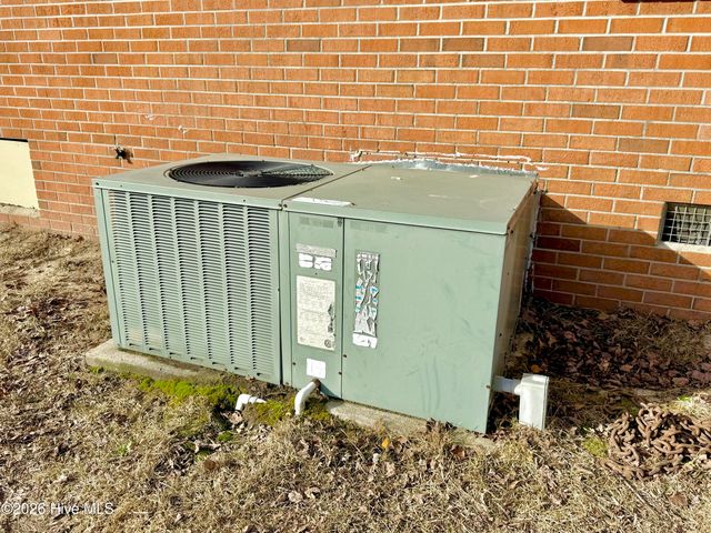 2131 Brinson Street, Kinston, NC 28504