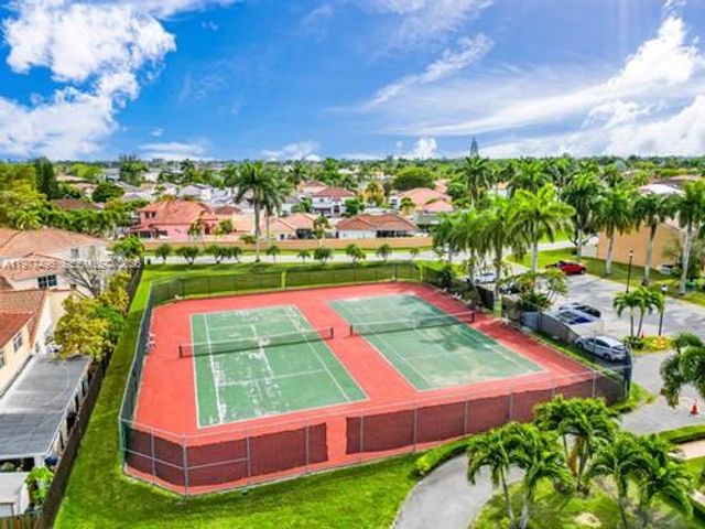 12696 NW 10th Ln, Miami, FL 33182