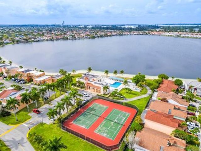 12696 NW 10th Ln, Miami, FL 33182