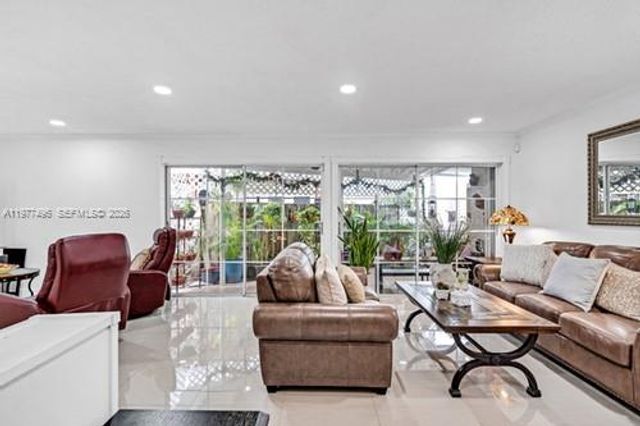 12696 NW 10th Ln, Miami, FL 33182