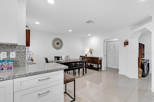 12696 NW 10th Ln, Miami, FL 33182