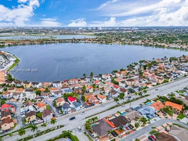 12696 NW 10th Ln, Miami, FL 33182