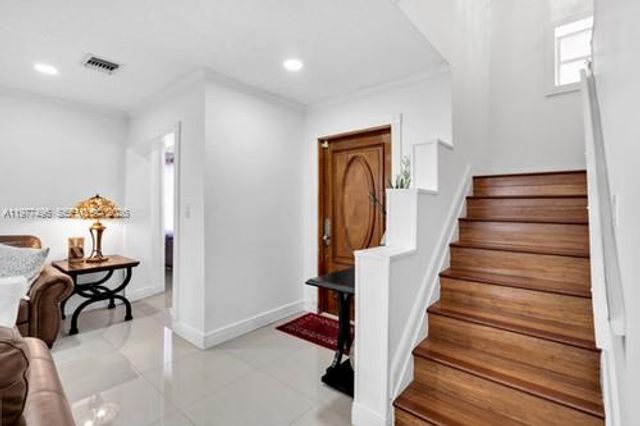 12696 NW 10th Ln, Miami, FL 33182