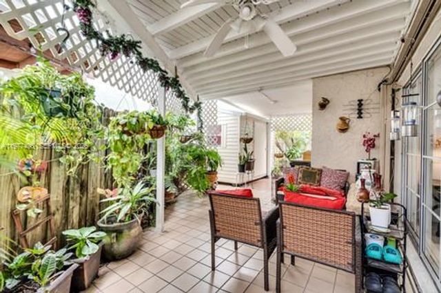 12696 NW 10th Ln, Miami, FL 33182