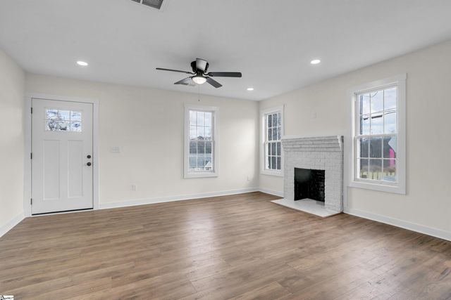 13 Hawthorne Lane, Greenville, SC 29605