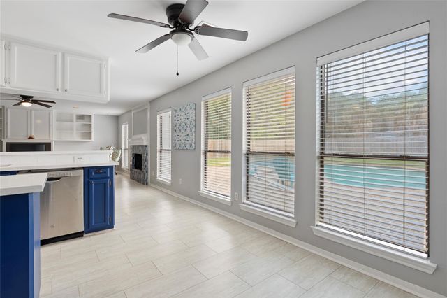 1402 Osborne Drive, Friendswood, TX 77546