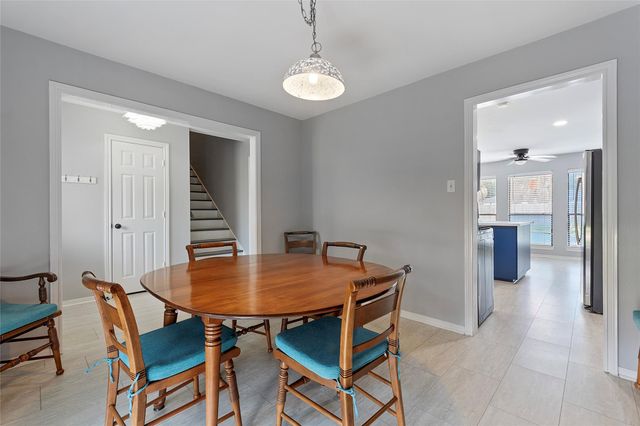 1402 Osborne Drive, Friendswood, TX 77546