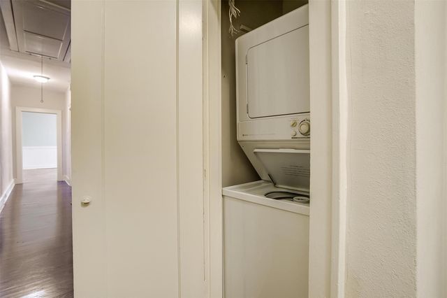 2600 S Adams Street 102, Fort Worth, TX 76110