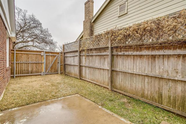 2600 S Adams Street 102, Fort Worth, TX 76110