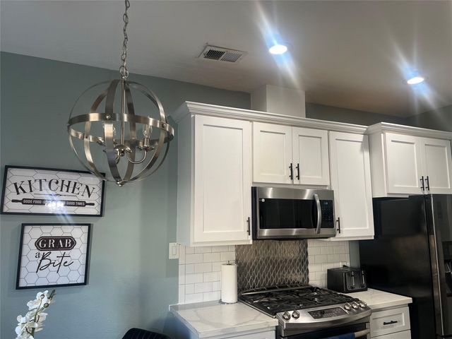 6122 Yorktown Meadow Lane, Houston, TX 77084