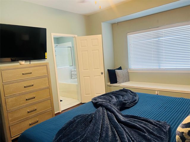 6122 Yorktown Meadow Lane, Houston, TX 77084