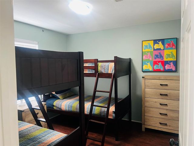 6122 Yorktown Meadow Lane, Houston, TX 77084