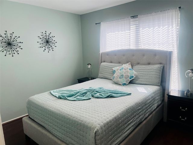 6122 Yorktown Meadow Lane, Houston, TX 77084