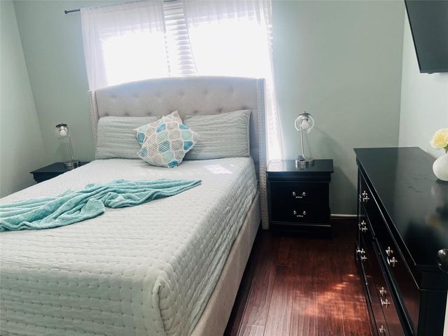 6122 Yorktown Meadow Lane, Houston, TX 77084