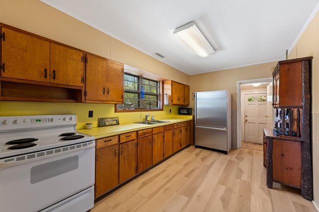 70 Rowland Pointe, Morganton, GA 30560