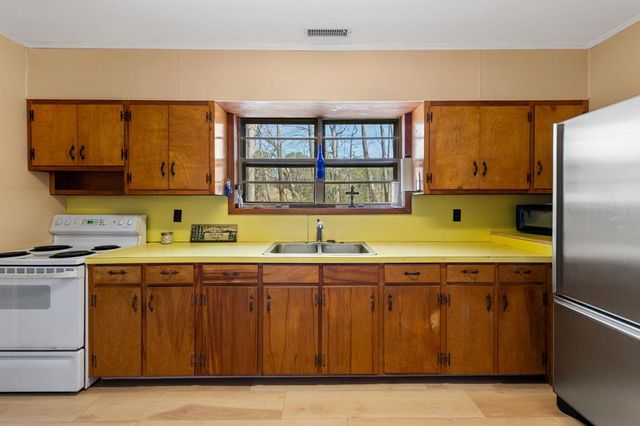 70 Rowland Pointe, Morganton, GA 30560