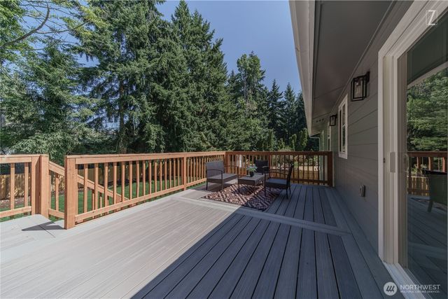 2336 SW 338th Street, Federal Way, WA 98023