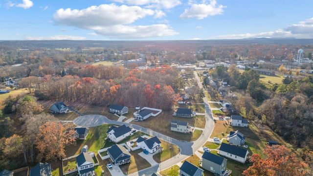 140 Dutch Lane, Appomattox, VA 24522