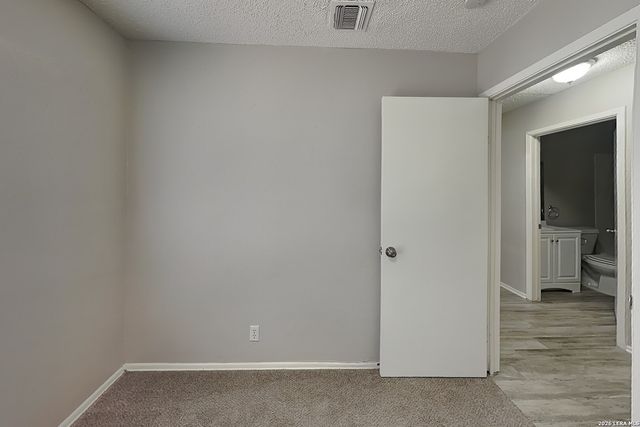 5223 TOM STAFFORD DR, San Antonio, TX 78219