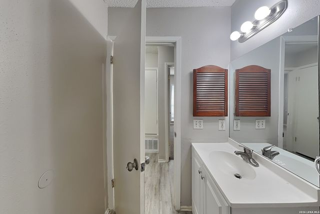 5223 TOM STAFFORD DR, San Antonio, TX 78219