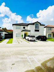 8248 NW 195th Ter, Hialeah, FL 33015