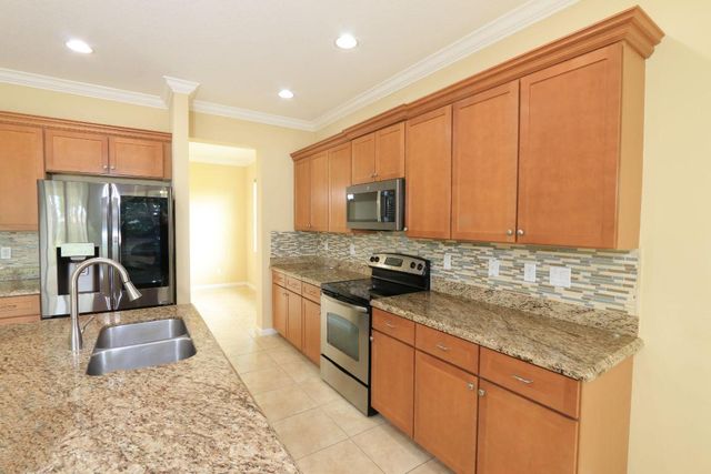 11881 SW Crestwood Circle, Port St. Lucie, Port St Lucie, FL 34987