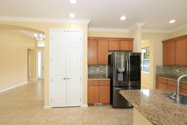 11881 SW Crestwood Circle, Port St. Lucie, Port St Lucie, FL 34987