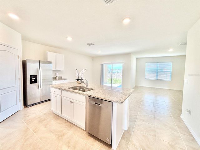 2752 GENTLE RAIN DRIVE, Davenport, FL 33837