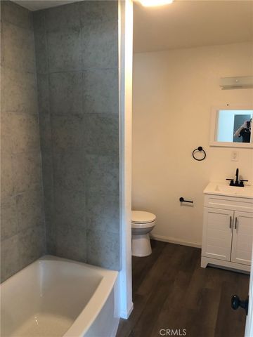 415 N Main, Lake Elsinore, CA 92530