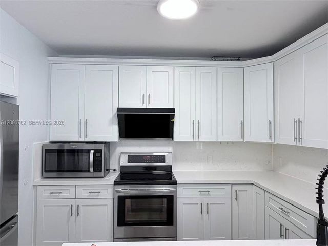 15810 SW 40th St 57, Miramar, FL 33027