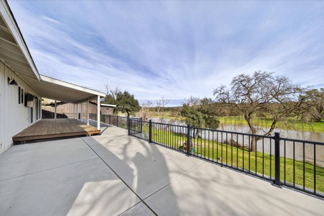 15470 China Rapids Drive, Red Bluff, CA 96080