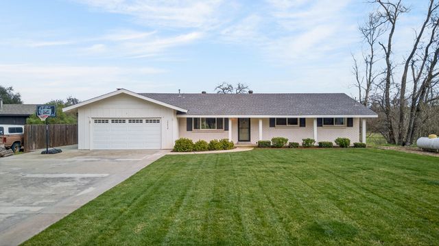 15470 China Rapids Drive, Red Bluff, CA 96080