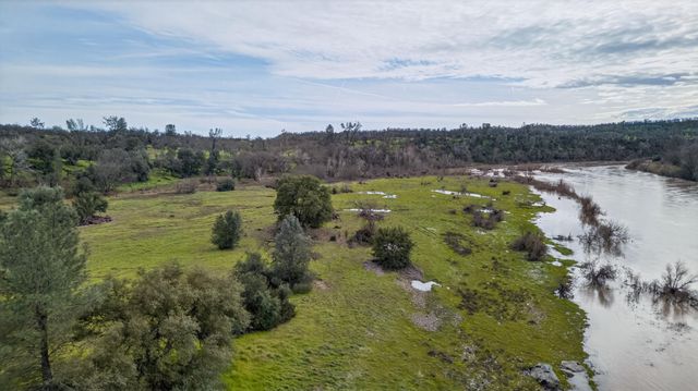 15470 China Rapids Drive, Red Bluff, CA 96080