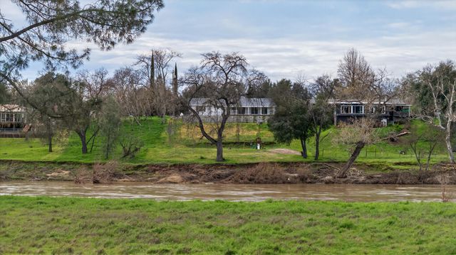 15470 China Rapids Drive, Red Bluff, CA 96080
