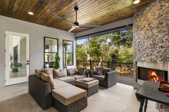 1220 Brushy Curve, New Braunfels, TX 78132