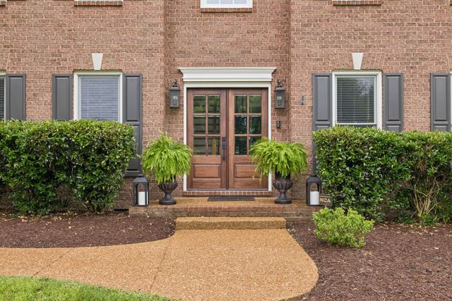 8203 Alamo Rd, Brentwood, TN 37027