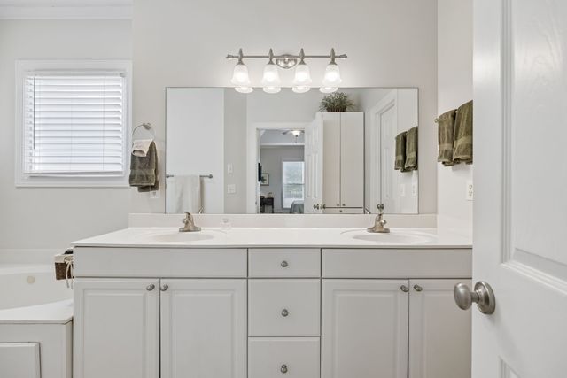 8203 Alamo Rd, Brentwood, TN 37027