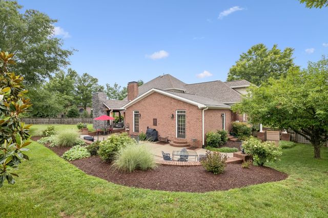 8203 Alamo Rd, Brentwood, TN 37027