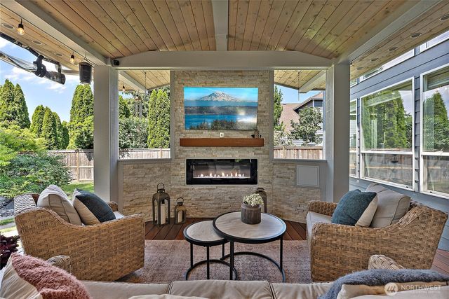 1117 Van Ogle Lane NW, Orting, WA 98360