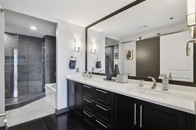 3338 Peachtree NE Road 2607, Atlanta, GA 30326