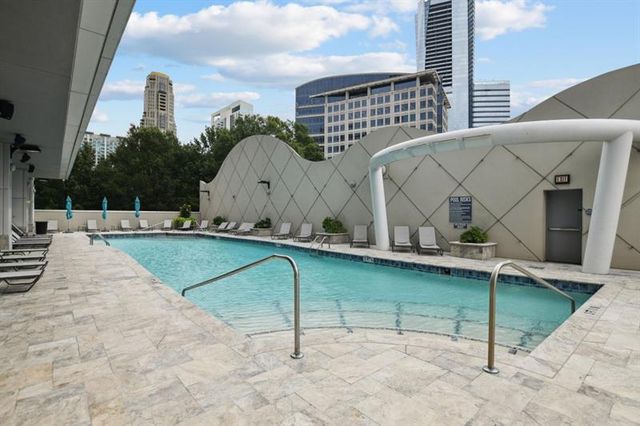 3338 Peachtree NE Road 2607, Atlanta, GA 30326