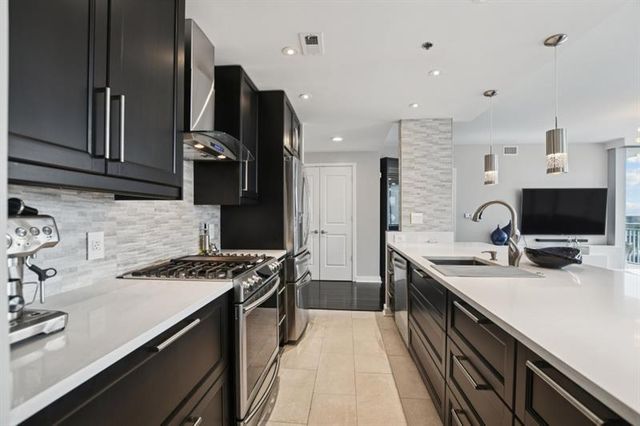 3338 Peachtree NE Road 2607, Atlanta, GA 30326